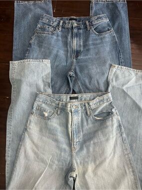 Bundle lot of 2 Uniqlo Womens size 27 jeans